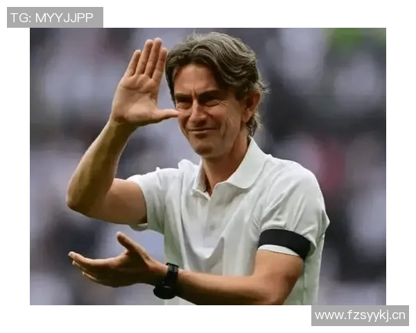 弗兰克清晨抵达基地全力备战多特周一下午将出席新闻发布会